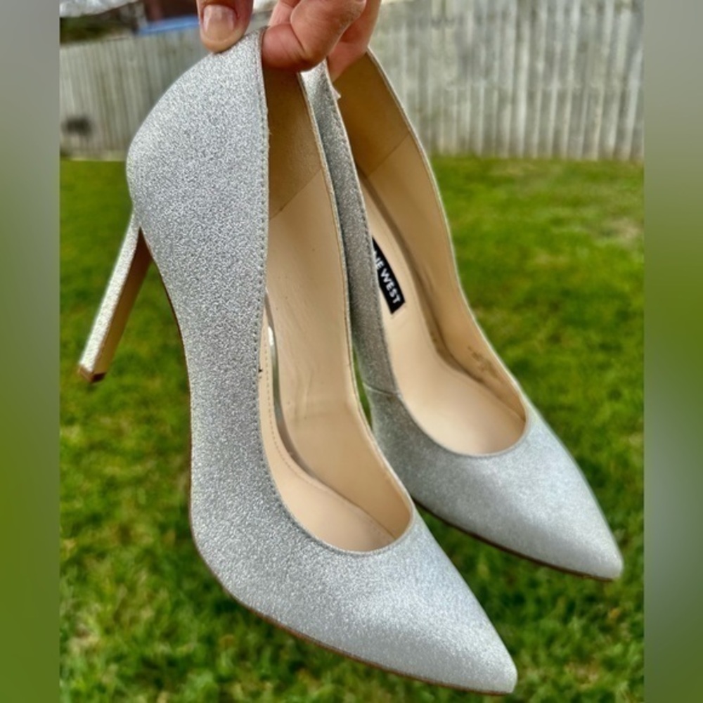 Nine West women’s pointy toe pumps heels